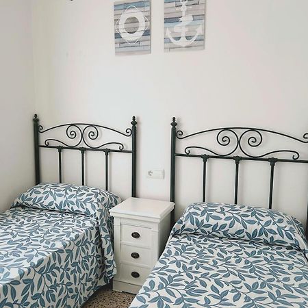 Apartamentos Franch Hospitalet De L'Infant Luaran gambar