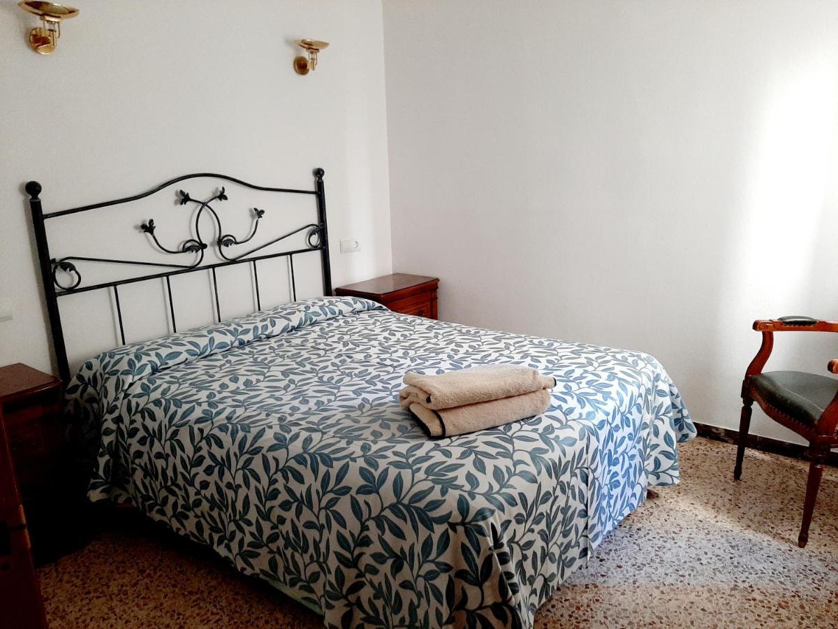 Apartamentos Franch Hospitalet De L'Infant Luaran gambar