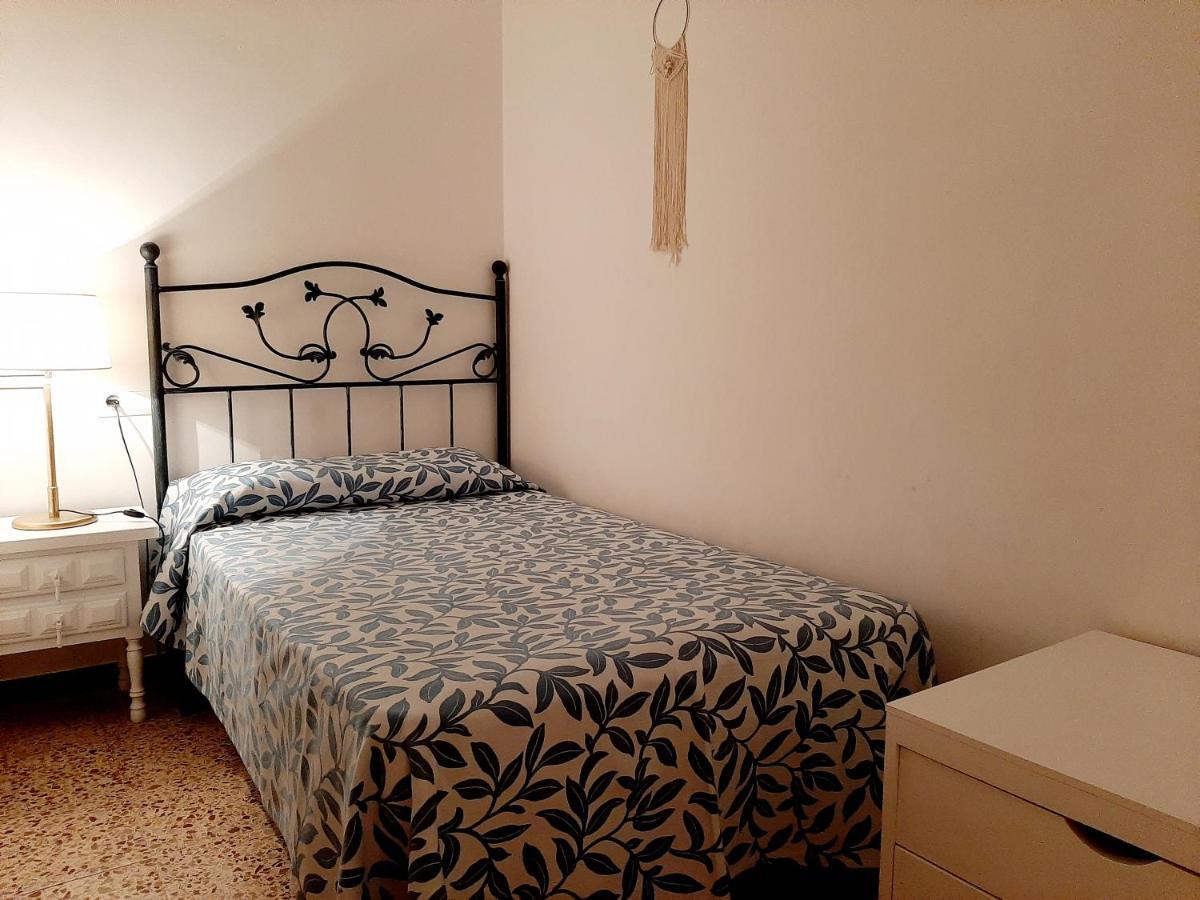 Apartamentos Franch Hospitalet De L'Infant Luaran gambar