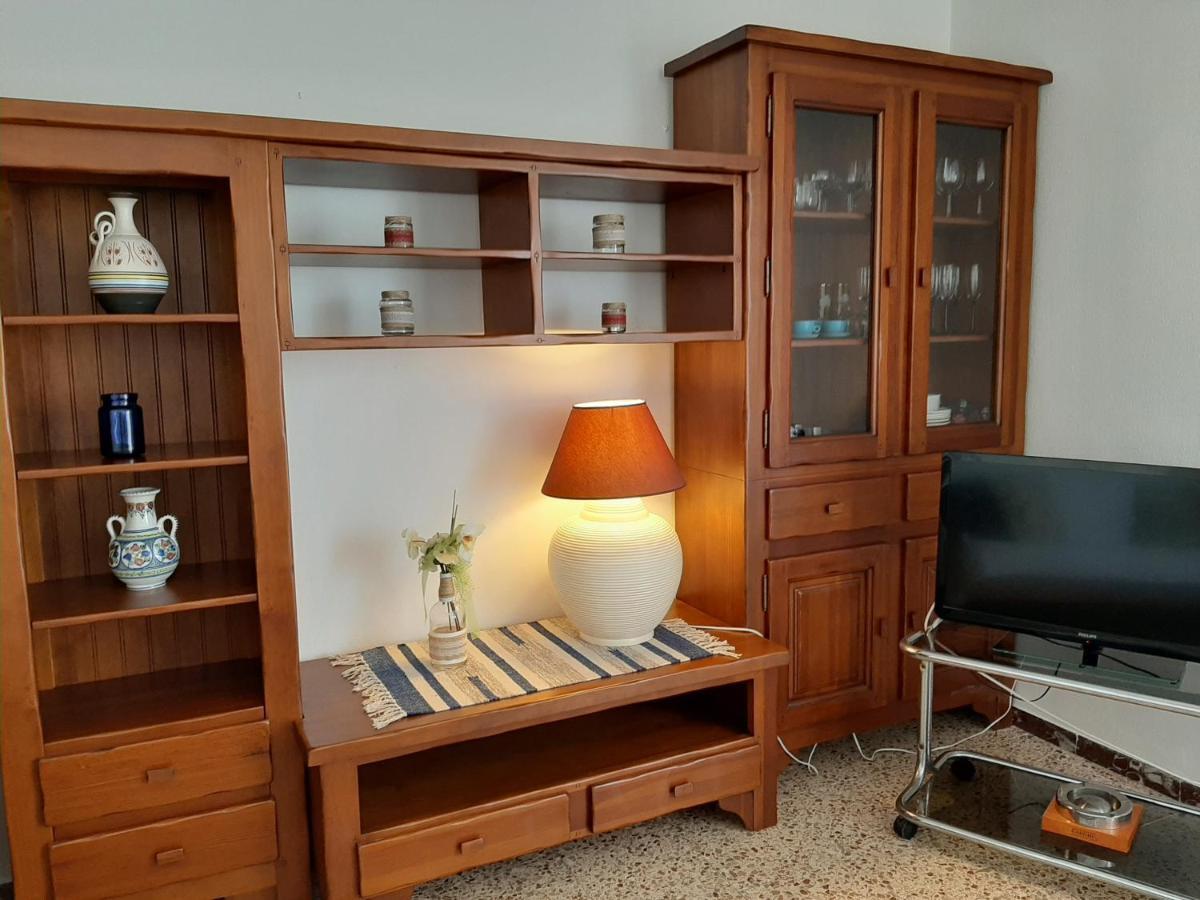 Apartamentos Franch Hospitalet De L'Infant Luaran gambar