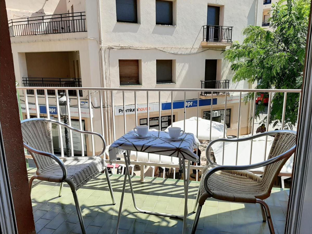 Apartamentos Franch Hospitalet De L'Infant Luaran gambar