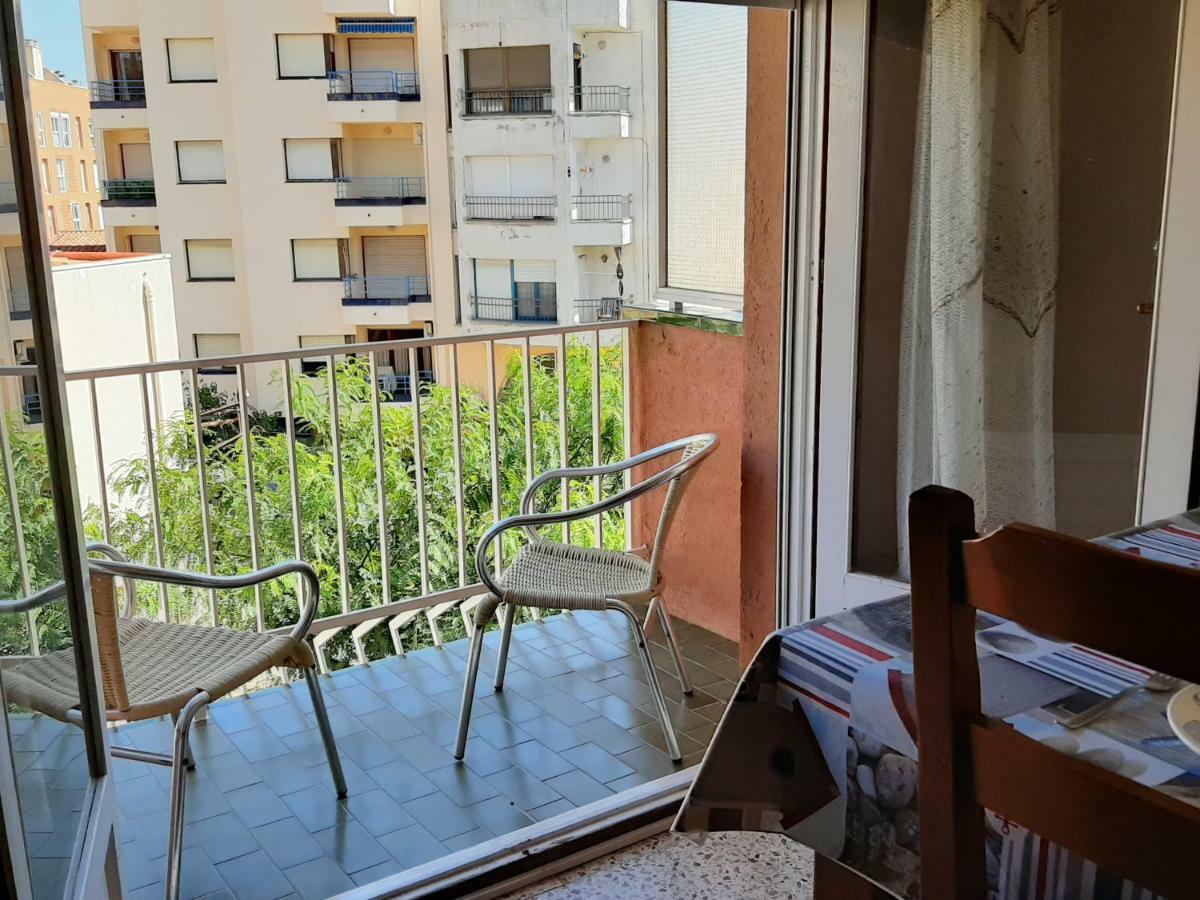 Apartamentos Franch Hospitalet De L'Infant Luaran gambar